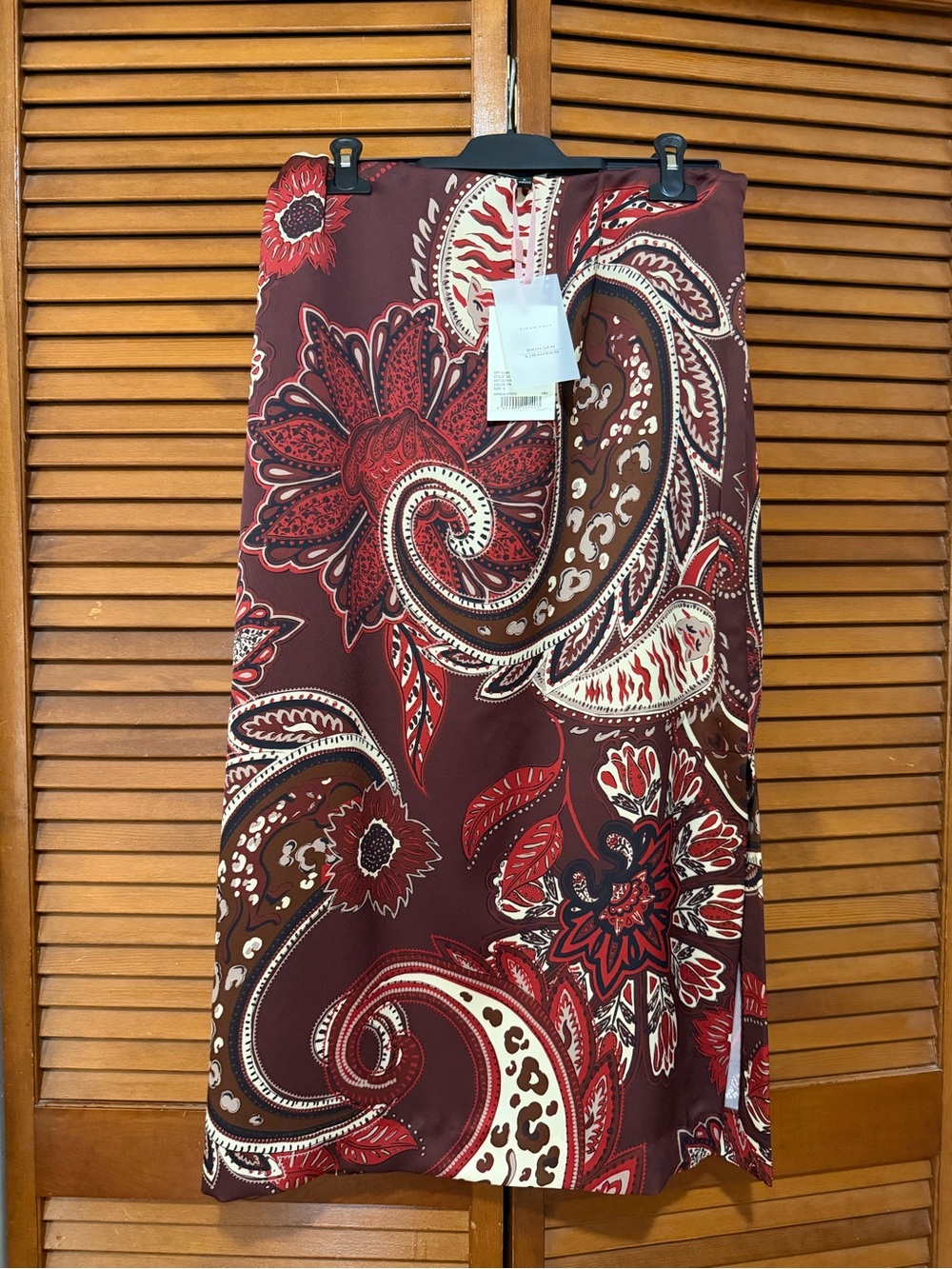 Alex Marie NWT Size 6 Skirt Paisley Print Scarf in Burgundy, Red, Cream
